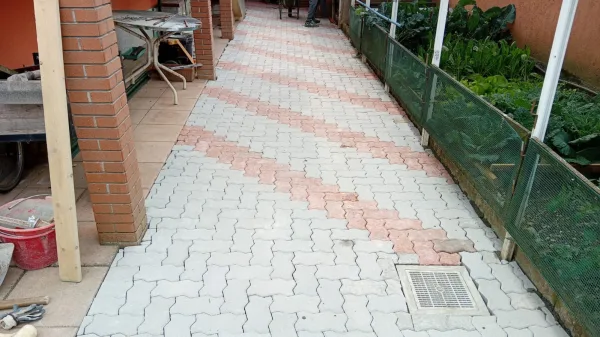 Pavimenti in autobloccanti.